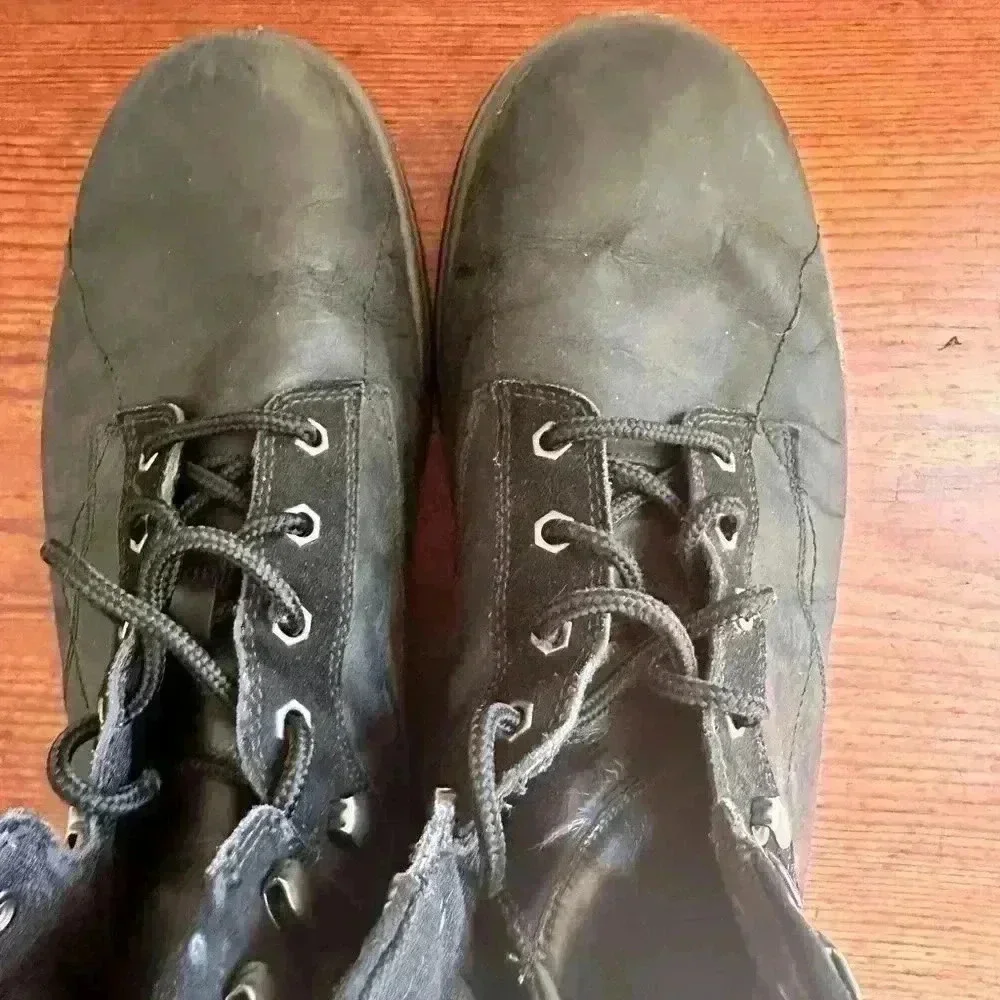 Men’s Merrell Black Boots Used Size 11